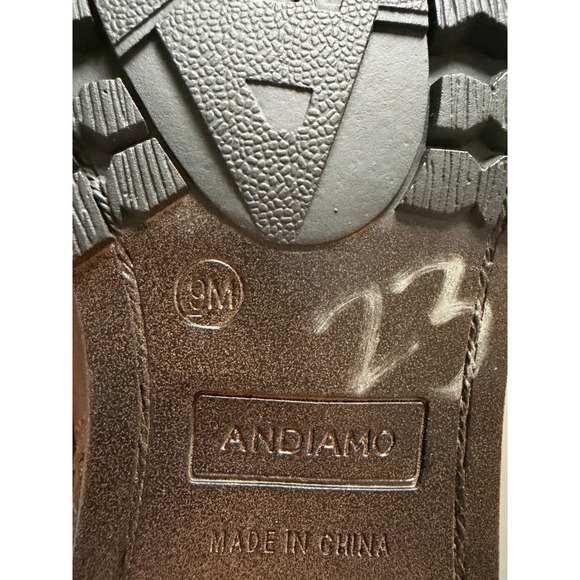 NWOT Andiamo Brown Ankle Boots Size 9 - Picture 3 of 5